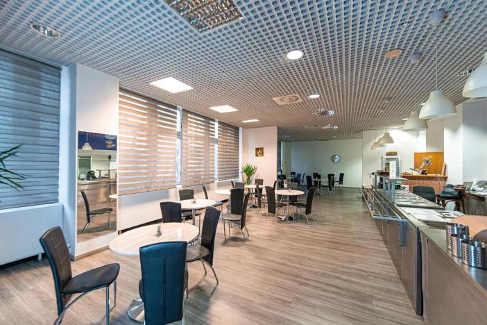 Pronájem kanceláře, Praha - Vysočany, Freyova, 115 m2