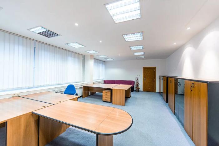 Pronájem kanceláře, Praha - Vysočany, Freyova, 276 m2