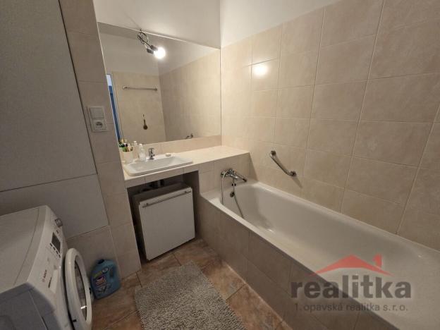 Prodej bytu 3+1, Opava - Kateřinky, Holasická, 76 m2