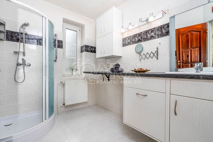 Prodej rodinného domu, Mladá Boleslav - Mladá Boleslav III, Prostřední, 290 m2