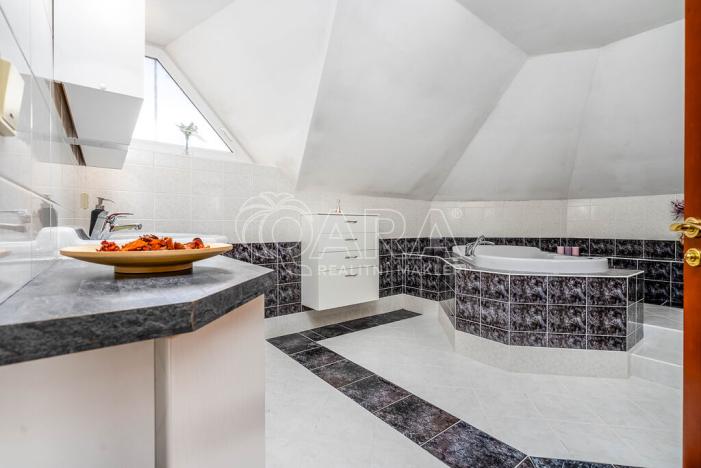 Prodej rodinného domu, Mladá Boleslav - Mladá Boleslav III, Prostřední, 290 m2