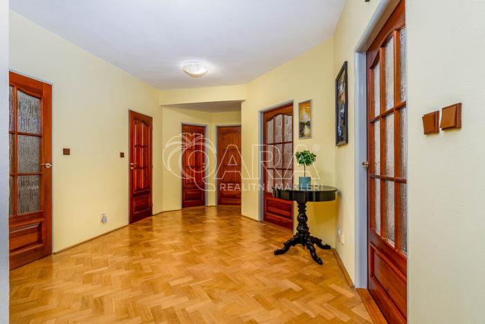 Prodej rodinného domu, Mladá Boleslav - Mladá Boleslav III, Prostřední, 290 m2