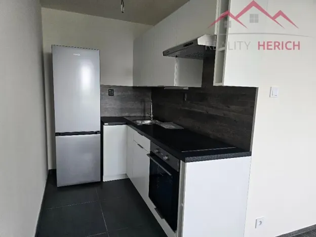 Pronájem bytu 2+kk, Chomutov, Žižkovo náměstí, 50 m2