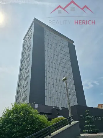 Pronájem bytu 1+kk, Chomutov, Žižkovo náměstí, 35 m2