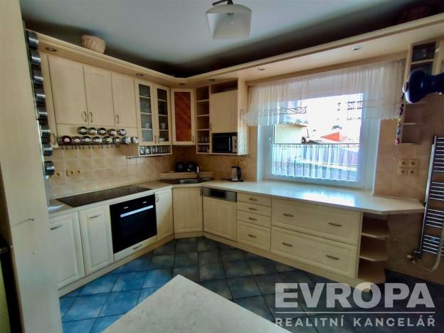 Prodej rodinného domu, Uhlířské Janovice, Kolínská, 495 m2