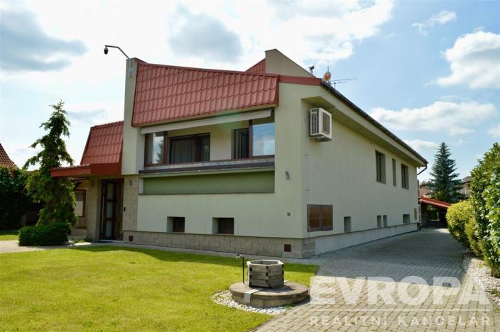 Prodej rodinného domu, Uhlířské Janovice, Kolínská, 495 m2