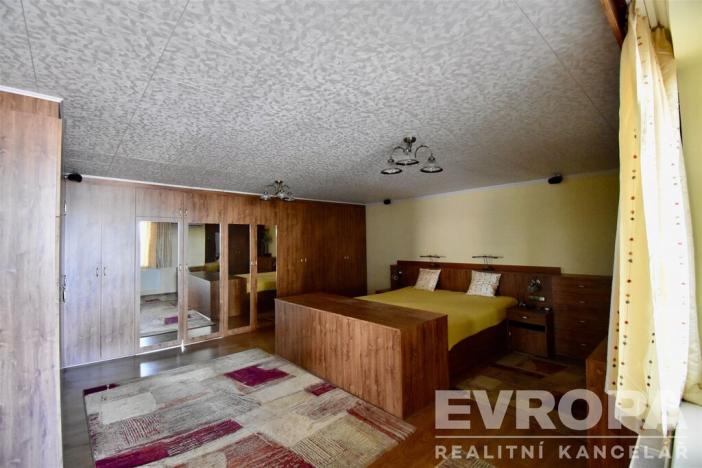 Prodej rodinného domu, Uhlířské Janovice, Kolínská, 495 m2