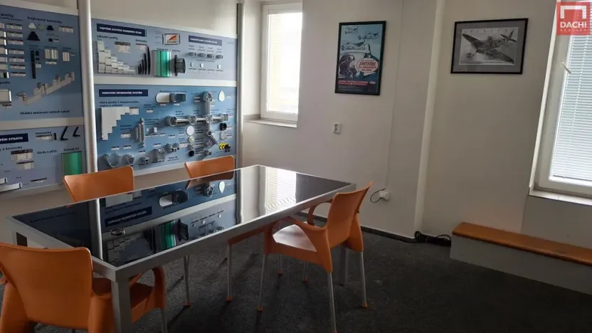 Pronájem kanceláře, Olomouc, Šlechtitelů, 202 m2