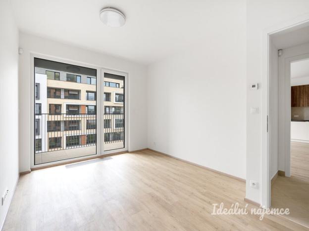 Pronájem bytu 3+kk, Praha - Hloubětín, Domalípova, 90 m2