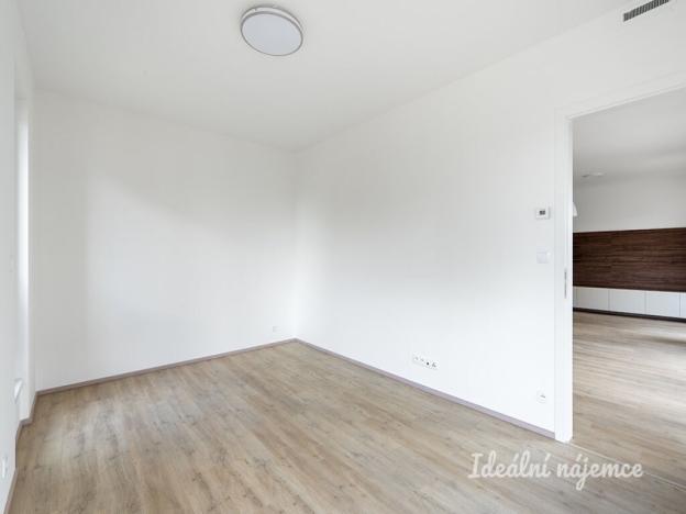 Pronájem bytu 3+kk, Praha - Hloubětín, Domalípova, 90 m2