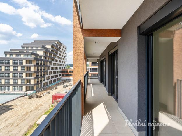Pronájem bytu 3+kk, Praha - Hloubětín, Domalípova, 90 m2