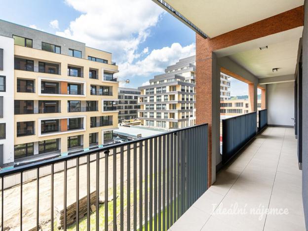 Pronájem bytu 3+kk, Praha - Hloubětín, Domalípova, 90 m2