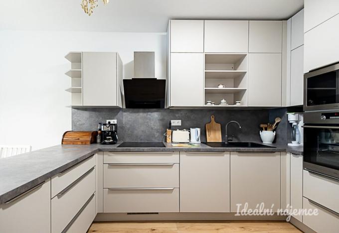 Pronájem bytu 2+kk, Horoměřice, Velvarská, 53 m2
