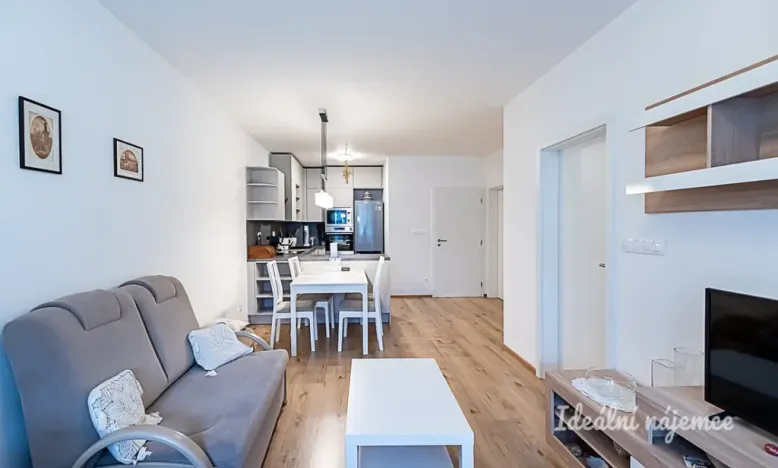 Pronájem bytu 2+kk, Horoměřice, Velvarská, 53 m2