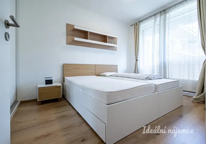 Pronájem bytu 2+kk, Horoměřice, Velvarská, 53 m2
