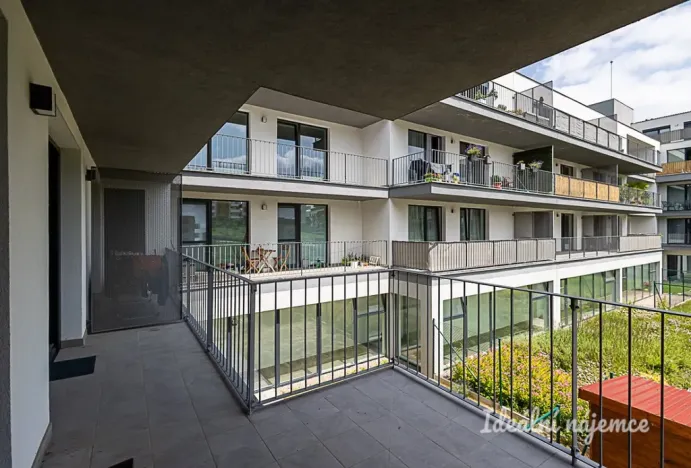Pronájem bytu 2+kk, Horoměřice, Velvarská, 53 m2