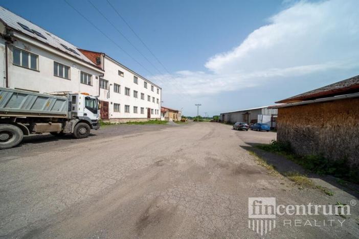 Prodej komerční nemovitosti, Heřmanův Městec, Tylova, 13943 m2