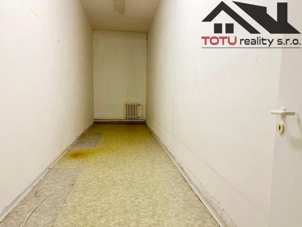 Pronájem kanceláře, Černožice, 400 m2