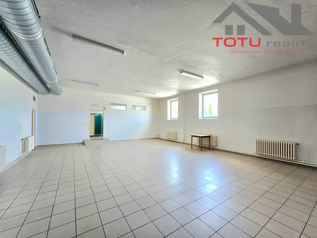 Pronájem kanceláře, Černožice, 400 m2