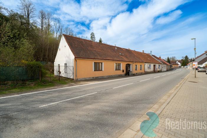 Prodej činžovního domu, Husinec, 150 m2