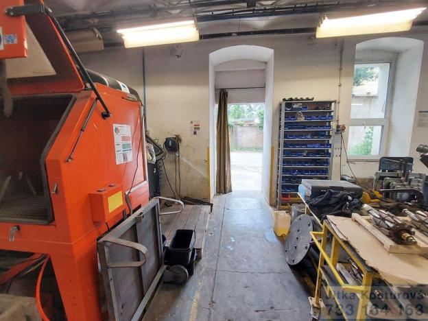 Pronájem výrobních prostor, Krnov - Pod Bezručovým vrchem, Hlubčická, 533 m2
