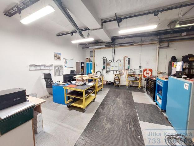 Pronájem výrobních prostor, Krnov - Pod Bezručovým vrchem, Hlubčická, 533 m2