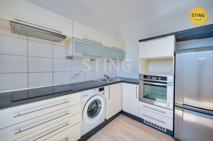 Prodej bytu 2+1, Uherské Hradiště, Derflanská, 44 m2