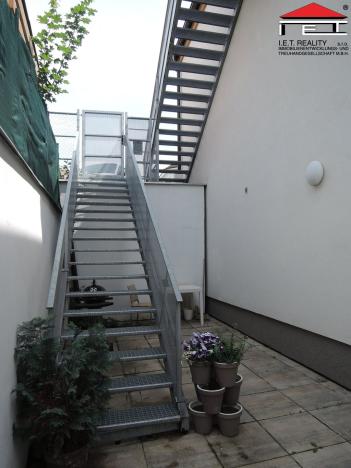 Prodej bytu 3+1, Praha - Lochkov, Cementářská, 88 m2