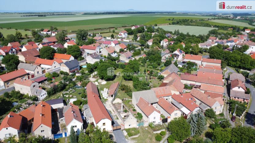 Prodej pozemku pro bydlení, Peruc - Telce, Na Karlově, 684 m2