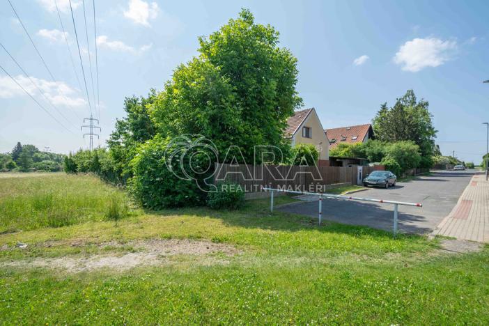 Prodej zahrady, Neratovice, Šeříková, 400 m2