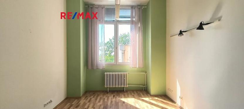 Pronájem kanceláře, Praha - Kobylisy, Horňátecká, 17 m2