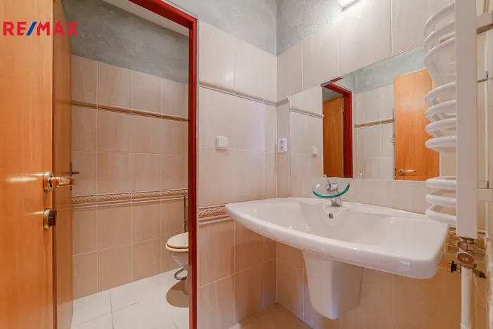 Prodej ubytování, Havířov - Šumbark, U Nádraží, 595 m2