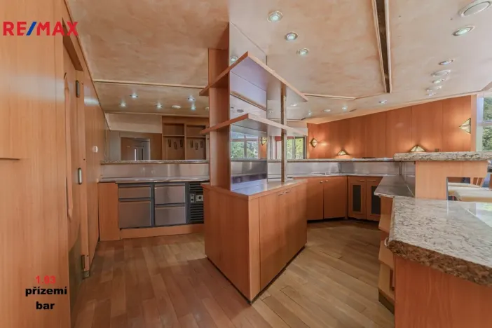 Prodej ubytování, Havířov - Šumbark, U Nádraží, 595 m2