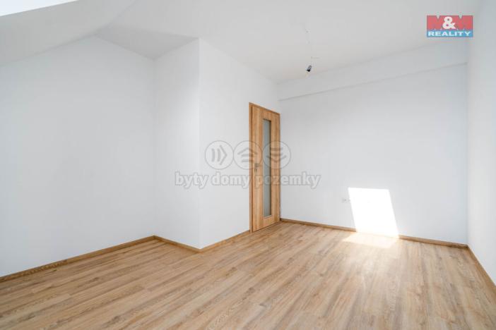 Prodej bytu 3+kk, Třebechovice pod Orebem, Masarykovo náměstí, 93 m2