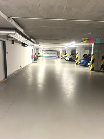 Pronájem garážového stání, Olomouc, Edvarda Beneše, 12 m2