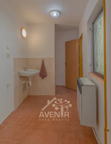 Prodej obchodního prostoru, Hodonín, Dolní Valy, 69 m2