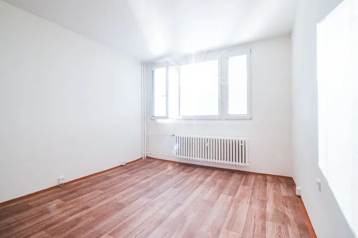 Pronájem bytu 1+kk, Brno - Lesná, Halasovo náměstí, 23 m2