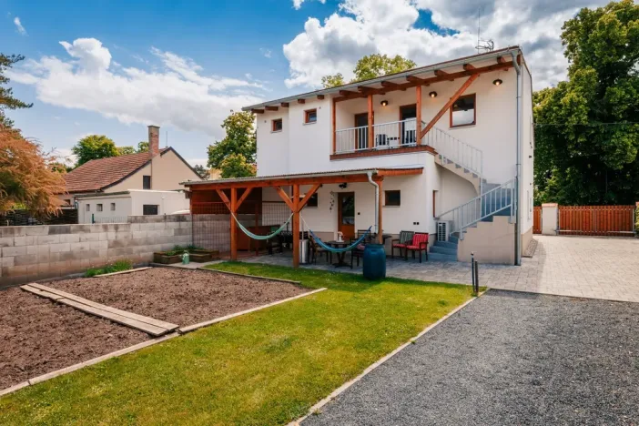 Prodej pozemku pro bydlení, Neratovice, Palackého, 3112 m2