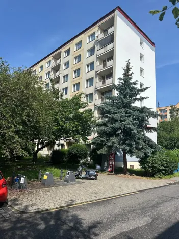 Prodej bytu 3+1, Děčín, Jezdecká, 65 m2