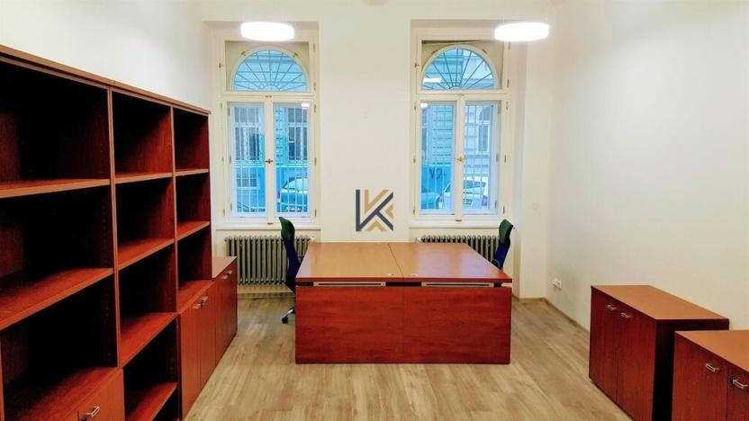 Pronájem kanceláře, Praha, Tyršova, 23 m2