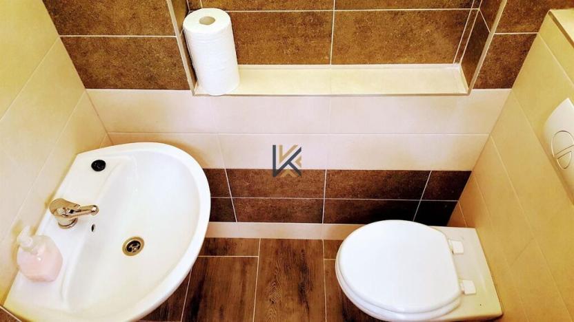 Pronájem kanceláře, Praha, Tyršova, 23 m2