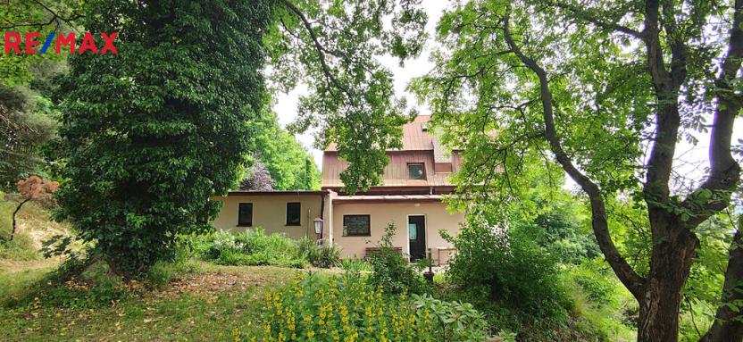 Prodej rodinného domu, Karlovice, 208 m2