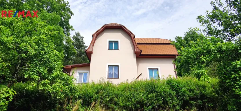 Prodej rodinného domu, Karlovice, 208 m2