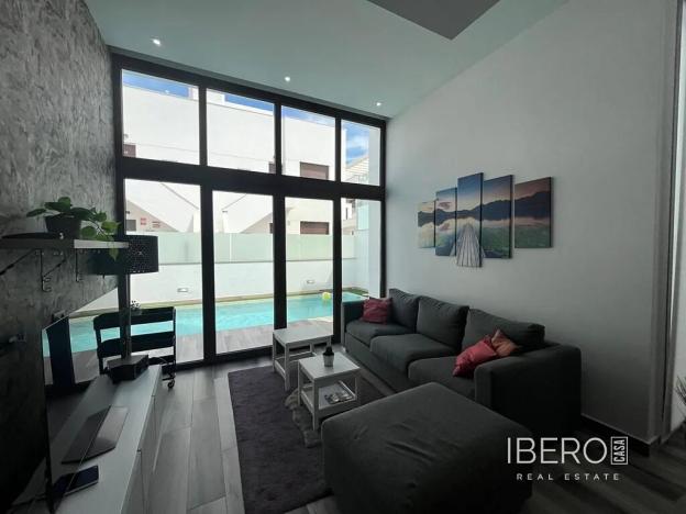 Prodej rodinného domu, Torrevieja, Španělsko, 196 m2