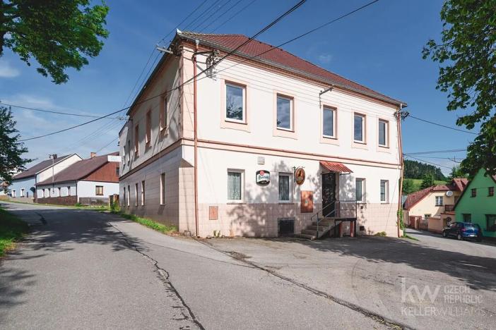 Prodej ubytování, Zálezly, 900 m2