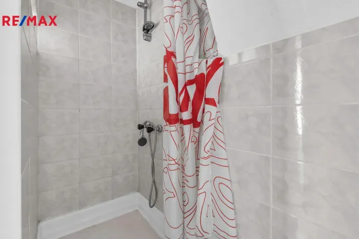 Prodej rodinného domu, Strážná, 382 m2