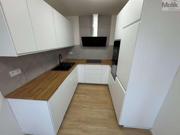 Prodej bytu 3+1, Most, tř. Budovatelů, 70 m2