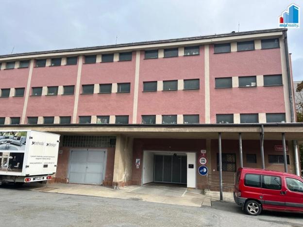 Prodej garážového stání, Plzeň, Tomanova, 12 m2