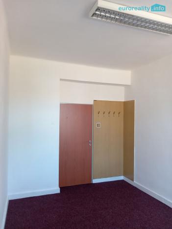 Pronájem kanceláře, Mariánské Lázně, Tepelská, 12 m2