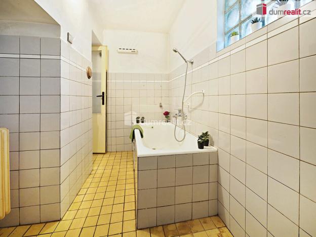 Prodej rodinného domu, Děčany - Solany, 438 m2